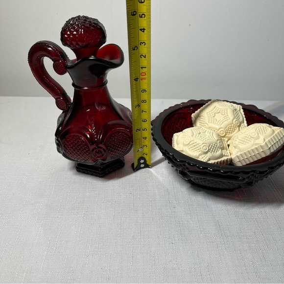 Avon Cape Cod Ruby Red Glass Cruet and bow with soap. Red glass. Vintage. Retro - Picture 4 of 5